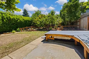 775 W 11th Ave, Eugene, OR 97402 - Photo 43