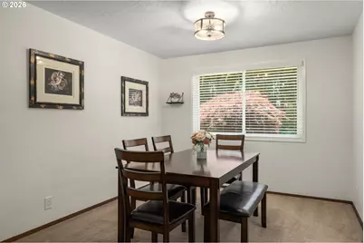 828 NW Forest St, Hillsboro, OR 97124 - Photo 7