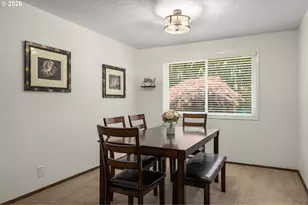 828 NW Forest St, Hillsboro, OR 97124 - Photo 7