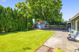 828 NW Forest St, Hillsboro, OR 97124 - Photo 23