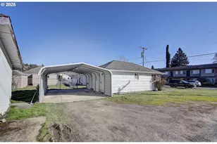 105 Redpath, Kelso, WA 98626 - Photo 3