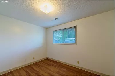 165 E Rosewood Ave, Eugene, OR 97404 - Photo 29