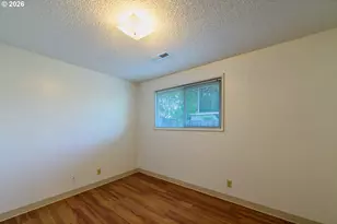 165 E Rosewood Ave, Eugene, OR 97404 - Photo 29