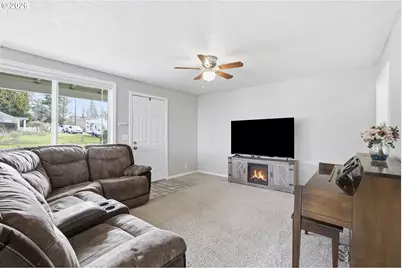 1401 Pierce St, Oregon City, OR 97045 - Photo 11