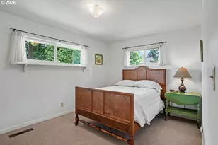 315 Edgewood Dr, Silverton, OR 97381 - Photo 11