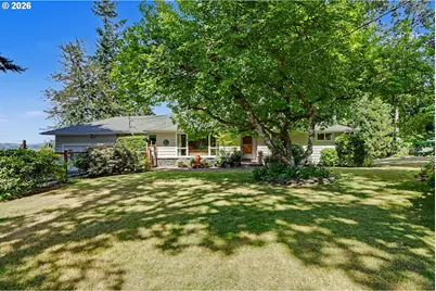 315 Edgewood Dr, Silverton, OR 97381 - Photo 1