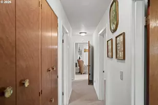 315 Edgewood Dr, Silverton, OR 97381 - Photo 13