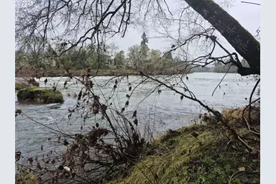 1359 Quail Ln, Roseburg, OR 97471 - Photo 3