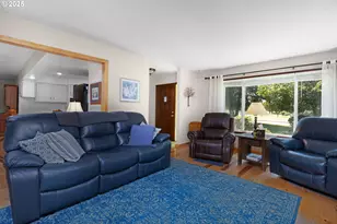 1359 Quail Ln, Roseburg, OR 97471 - Photo 7