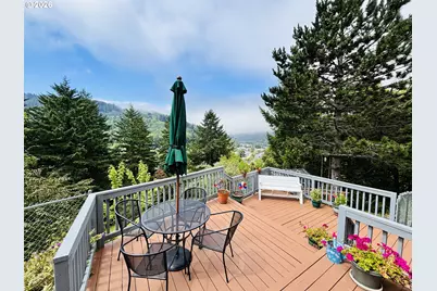 17166 Mountain Dr, Brookings, OR 97415 - Photo 9