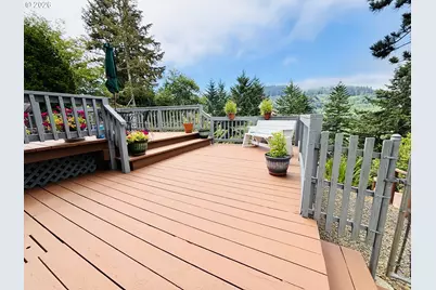 17166 Mountain Dr, Brookings, OR 97415 - Photo 15
