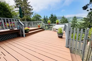 17166 Mountain Dr, Brookings, OR 97415 - Photo 15