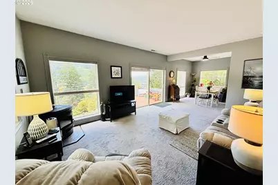 17166 Mountain Dr, Brookings, OR 97415 - Photo 13