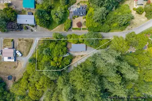 204 S Irving St, Coquille, OR 97423 - Photo 37