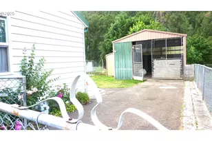 610 Bluff Rd, Klickitat, WA 98628 - Photo 5