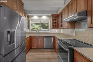 5211 SW 19th Dr, Portland, OR 97239 - Photo 7