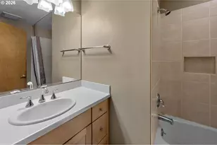 5211 SW 19th Dr, Portland, OR 97239 - Photo 21