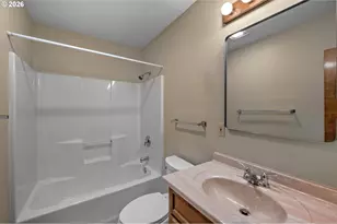 5211 SW 19th Dr, Portland, OR 97239 - Photo 25