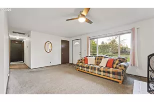 816 NE 193rd Ave, Portland, OR 97230 - Photo 3