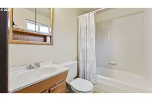 816 NE 193rd Ave, Portland, OR 97230 - Photo 13