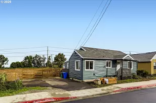 4205 NE Highland Ct, Portland, OR 97218 - Photo 27