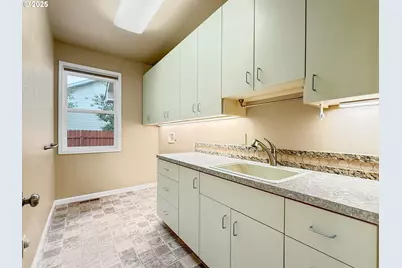 885 G St, Baker City, OR 97814 - Photo 19