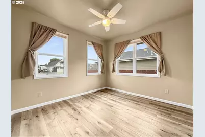 885 G St, Baker City, OR 97814 - Photo 27