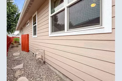 885 G St, Baker City, OR 97814 - Photo 43