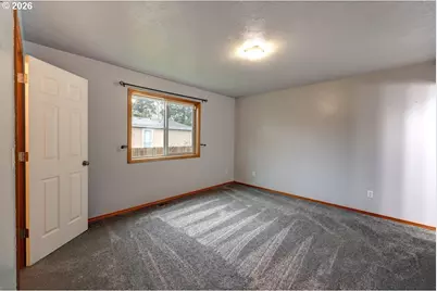 682 NW 9th St, Warrenton, OR 97146 - Photo 21