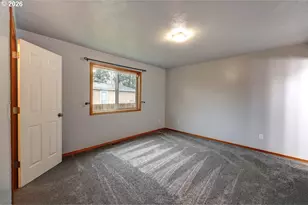 682 NW 9th St, Warrenton, OR 97146 - Photo 21