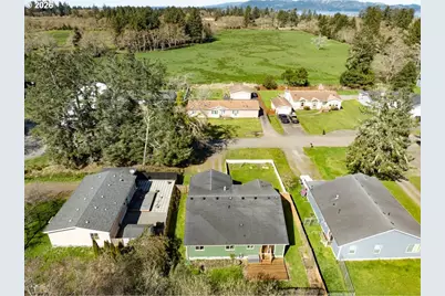 682 NW 9th St, Warrenton, OR 97146 - Photo 37