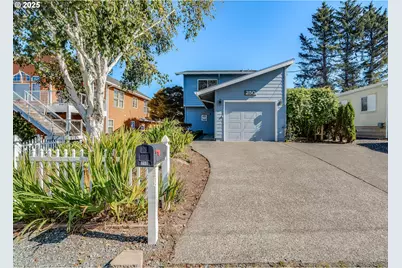 250 N Harbor St, Rockaway Beach, OR 97136 - Photo 27