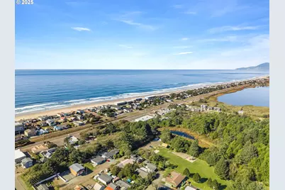 250 N Harbor St, Rockaway Beach, OR 97136 - Photo 29