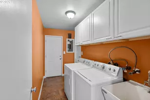 12115 SW Faircrest St, Portland, OR 97225 - Photo 27
