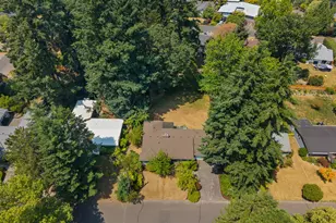 12115 SW Faircrest St, Portland, OR 97225 - Photo 33