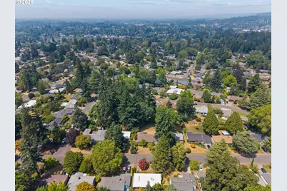 12115 SW Faircrest St, Portland, OR 97225 - Photo 39