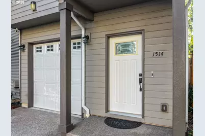 1514 SE 117th Ave, Portland, OR 97216 - Photo 3