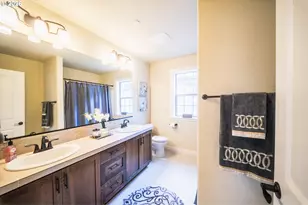 29078 SW Costa Cir W, Wilsonville, OR 97070 - Photo 13