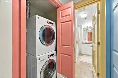 1132 SW 19th Ave #104, Portland, OR 97205 - Photo 29