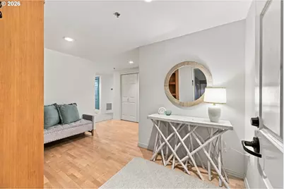 1132 SW 19th Ave #104, Portland, OR 97205 - Photo 13