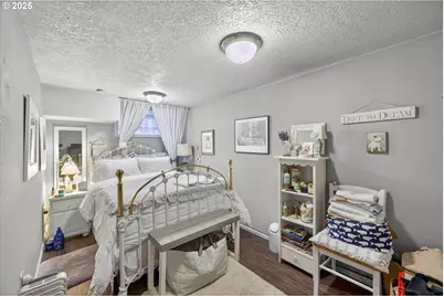 648 W Main St, Carlton, OR 97111 - Photo 37