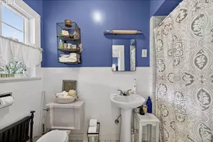 648 W Main St, Carlton, OR 97111 - Photo 27