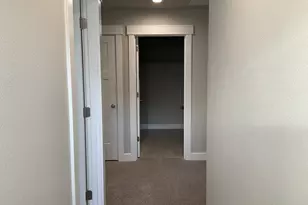 1018 NE Regan Hill Loop, Estacada, OR 97023 - Photo 15