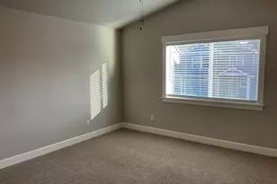 1018 NE Regan Hill Loop, Estacada, OR 97023 - Photo 9