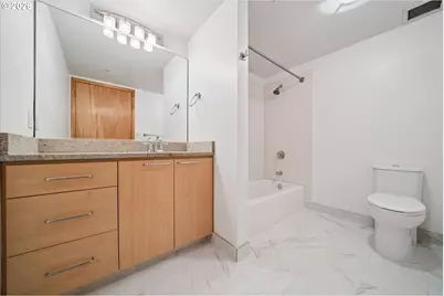 1030 NW Johnson St #323, Portland, OR 97209 - Photo 35