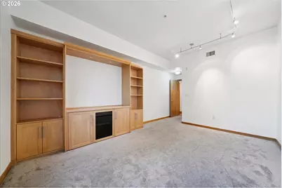 1030 NW Johnson St #323, Portland, OR 97209 - Photo 31