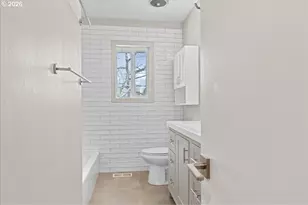 1725 Grant St NE, Salem, OR 97301 - Photo 17