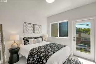 6810 NE 6th Ave, Portland, OR 97211 - Photo 9