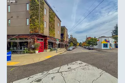 6810 NE 6th Ave, Portland, OR 97211 - Photo 21