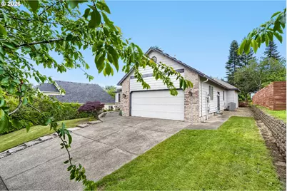 630 NW Klickitat St, Camas, WA 98607 - Photo 3